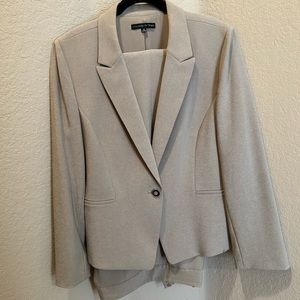 Ivanka Trump Women's Cream Blazer